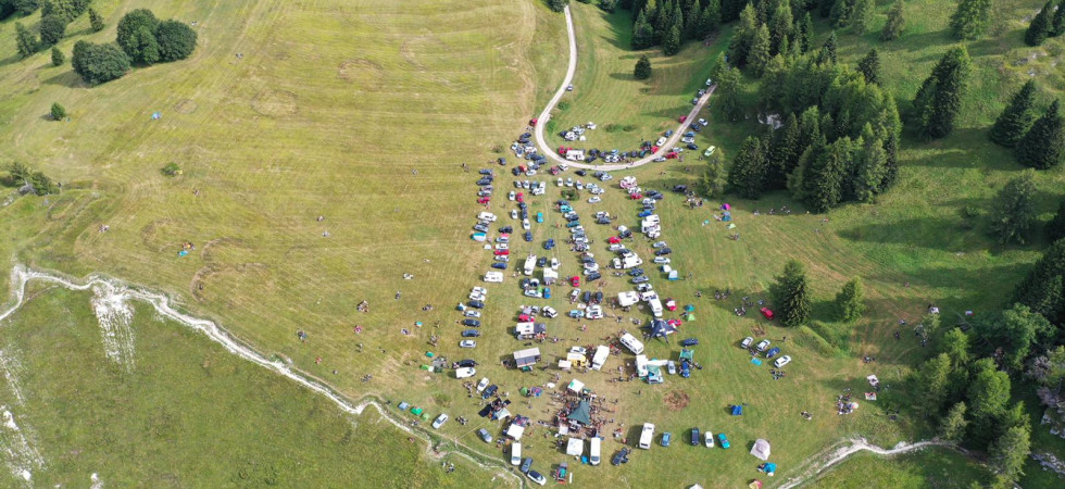 Rave party nei luoghi della memoria, divieto di ritorno in diversi Comuni del Trentino per 6 giovani
